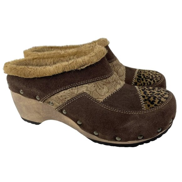 kenzie Shoes - Y2K Clogs Shoes Womens Size 8.5 Wooden Heel Studded Animal Print Boho Hippie